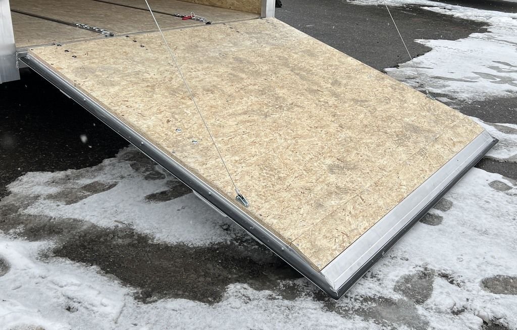 2024 E-Z Hauler 7×24 Aluminum 4-Place Drive In/Out w/Tapered Ramps, Rear Canopy - Image 12