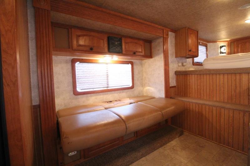 2008 Lakota 8415 w/Slide out 4 Horse Trailer - Image 10