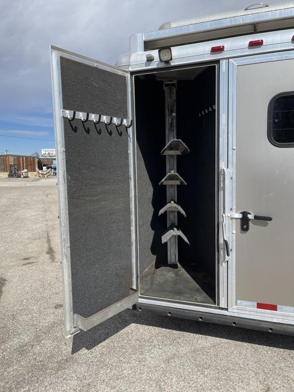 2016 Hart Ultimate 4H Bumper Pull - Image 8