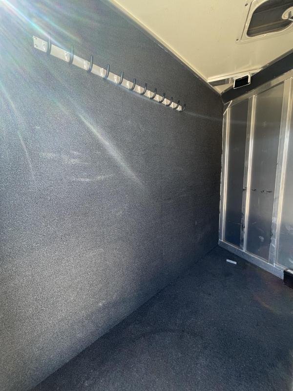 2016 Hart Ultimate 4H Bumper Pull - Image 7