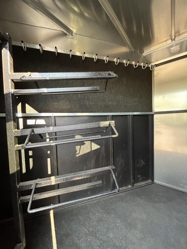 2022 Logan Coach Crossfire 3 Horse Gooseneck - Image 10