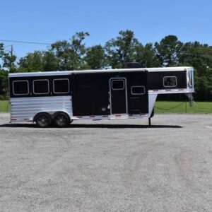 2017 Exiss Escape 7308LQ 3 Horse Trailer with 8′ Short Wall