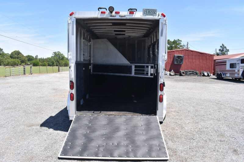 2006 Adam 7302 3 Horse Trailer - Image 10
