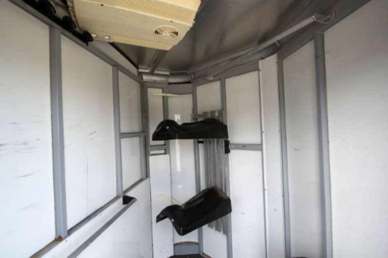 2003 Sundowner 2 Horse - Image 9