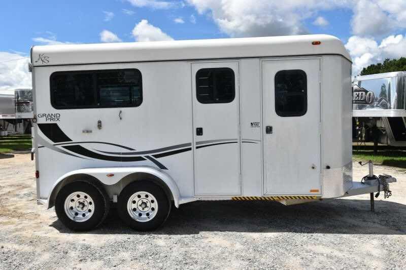 2002 Kiefer Built 2 Horse Bumper Pull - Image 7