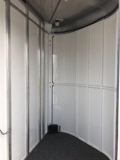 2010 Merhow 3 Horse Slant Load Bumper Pull - Image 8