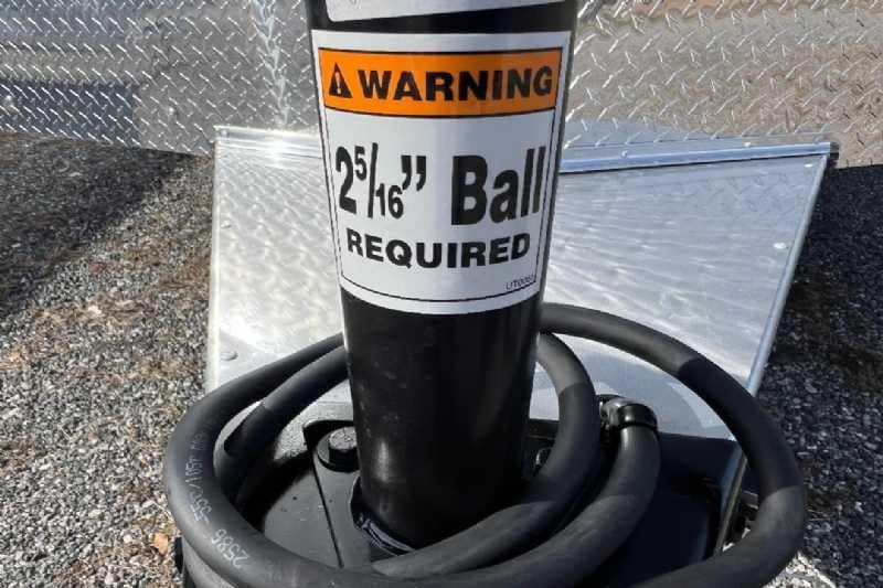 2024 Shadow 2 Horse Bumper Pull - Image 6