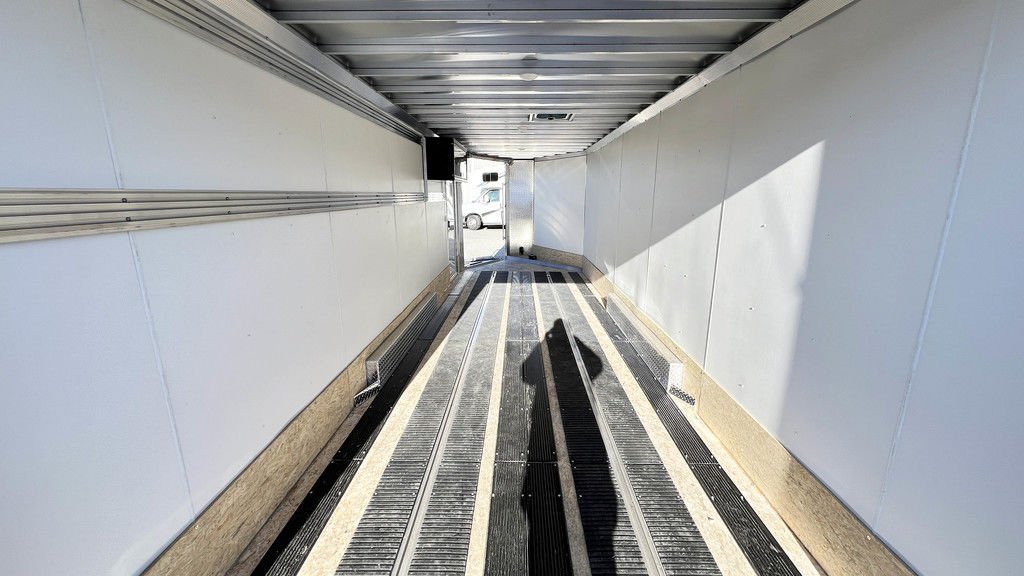 2024 Sno Pro 7.5×22 Aluminum 4-Place Drive In/Out w/Extra Height, Mats & Guides, Canopy - Image 12