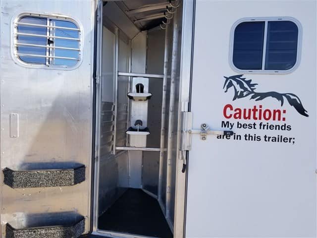 2001 4 Star 2 Horse Bumper Pull Slant Load - Image 10