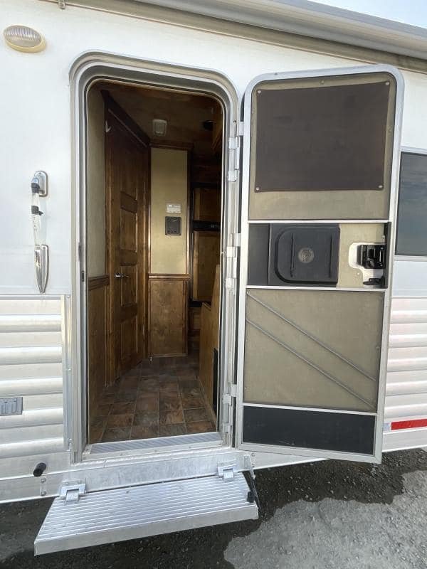 2008 4-Star Trailer 4 horse 12ft Outlaw LQ - Image 35