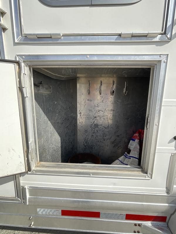 2008 4-Star Trailer 4 horse 12ft Outlaw LQ - Image 23