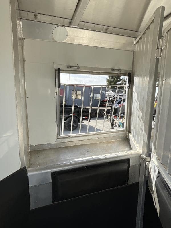 2008 4-Star Trailer 4 horse 12ft Outlaw LQ - Image 29