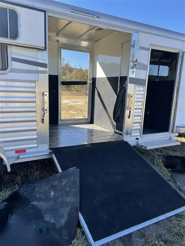 2019 4 Star 2+1 GN - Image 27