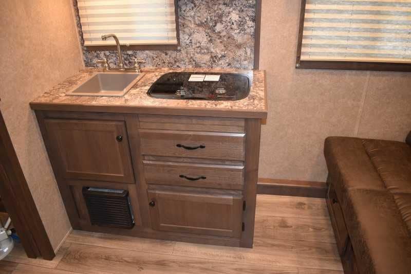 2022 Lakota Charger LQ 2 Horse Trailer with 9' Short Wall - Image 12