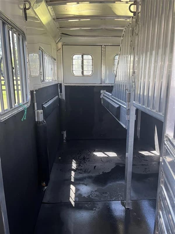 2019 4 Star 2+1 GN - Image 16