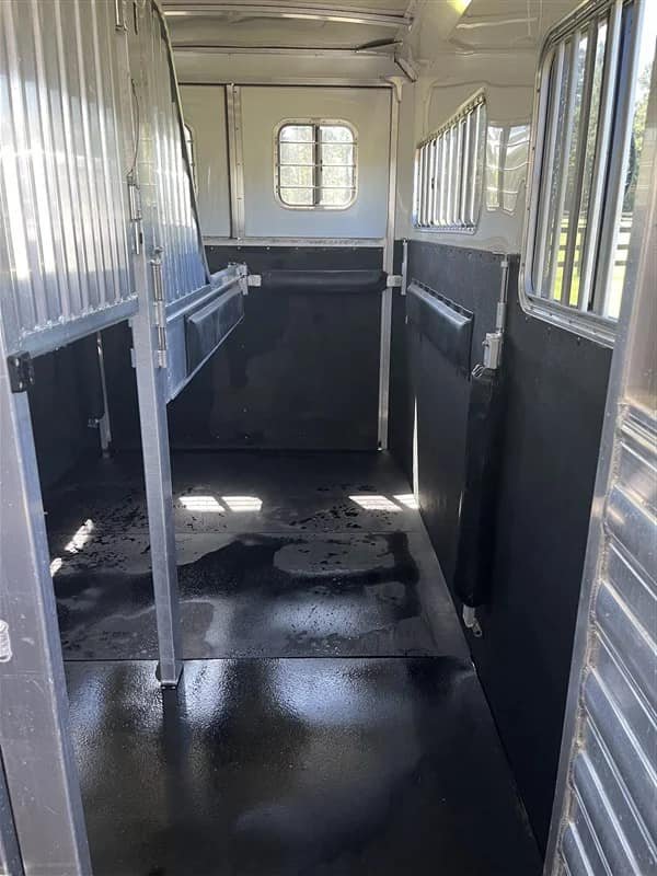 2019 4 Star 2+1 GN - Image 15