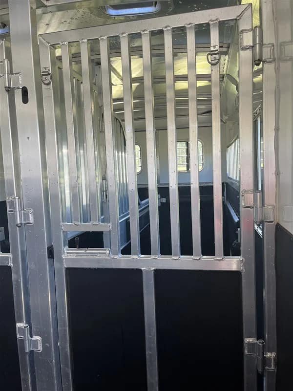 2019 4 Star 2+1 GN - Image 19