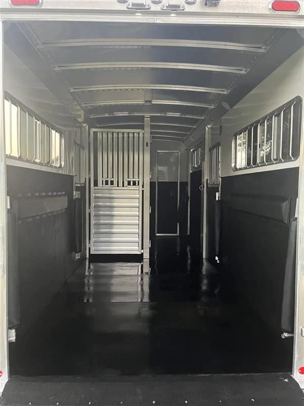 2019 4 Star 2+1 GN - Image 20