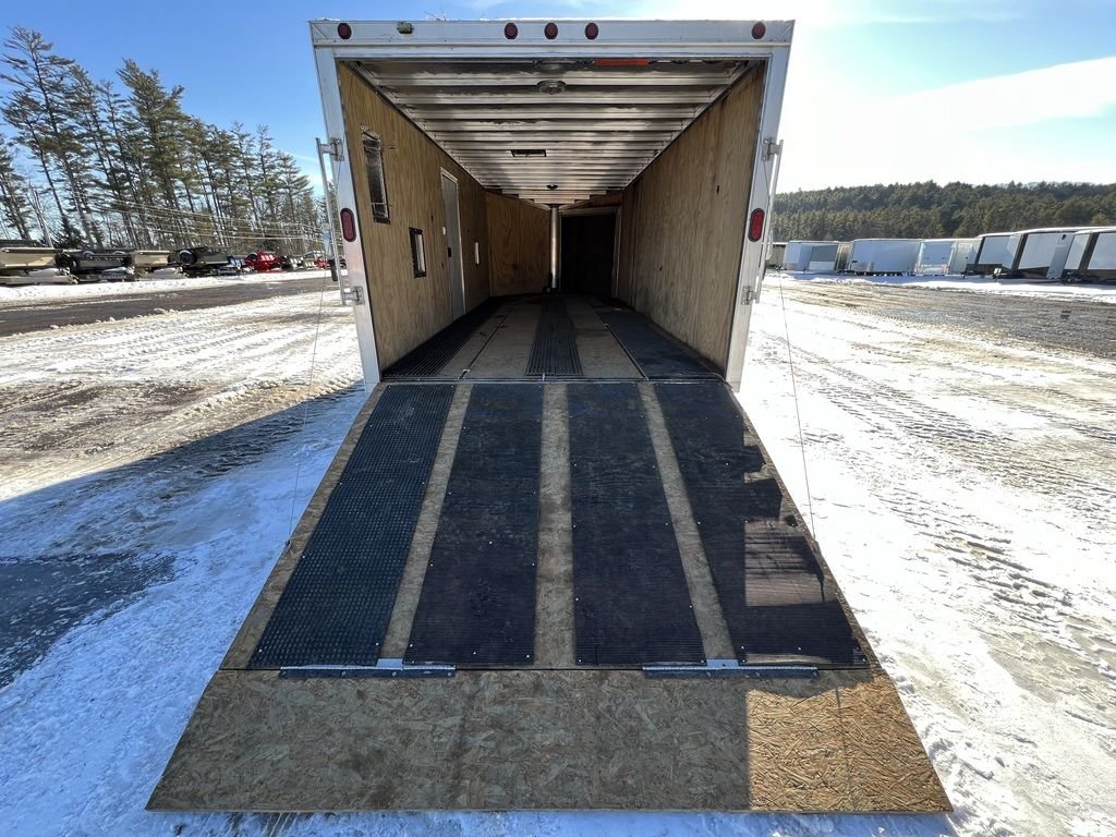 2008 Sno Pro 101x20 Aluminum 4-Place w/Interior Spare Mount, Mats & Guides - Image 11