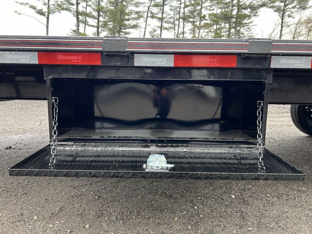 2024 Diamond Deckover Equipment Trailer - Image 8