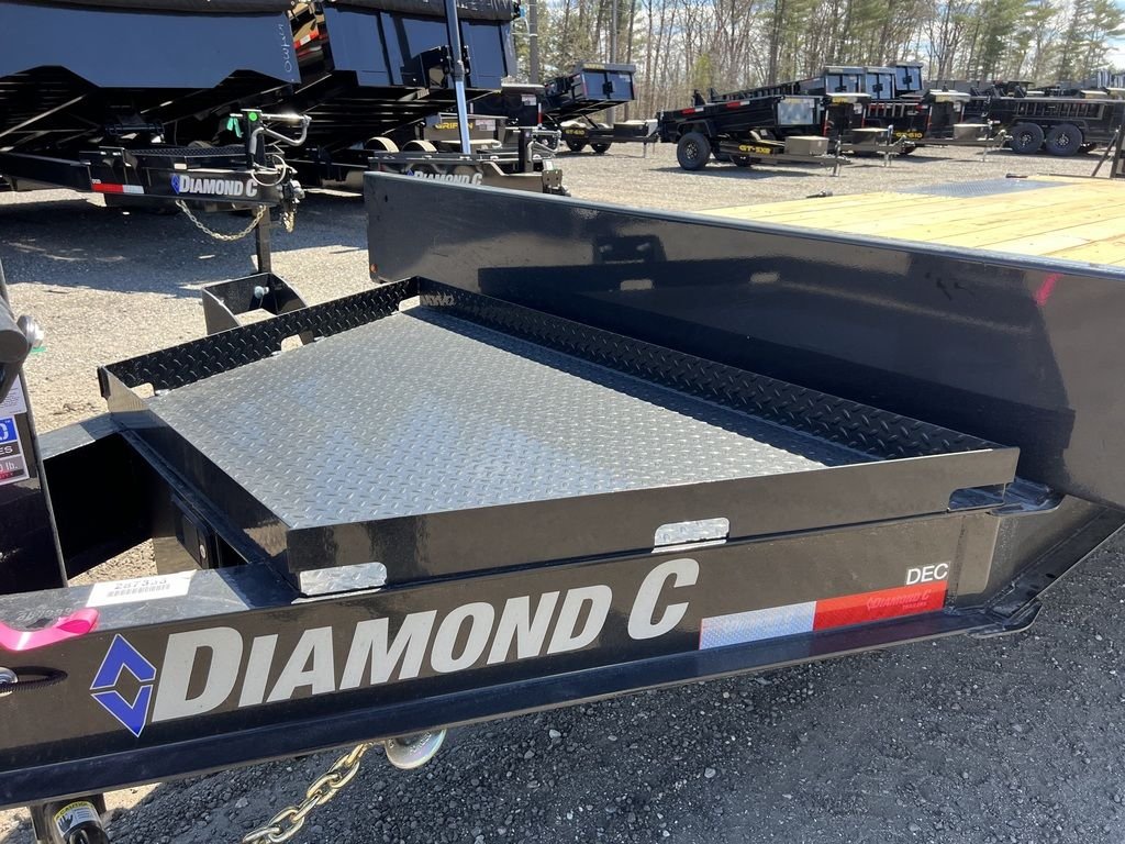 2024 Diamond C 8.5x20 20K Deckover Equipment Trailer w/ 72โ Flip-Knee Ramps - Image 12