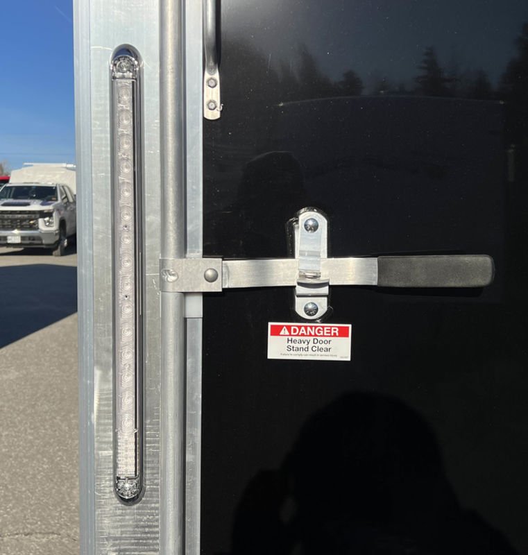 2024 Sno Pro 7.5×22 Aluminum 4-Place Drive In/Out w/Extra Height, Mats & Guides, Canopy - Image 23