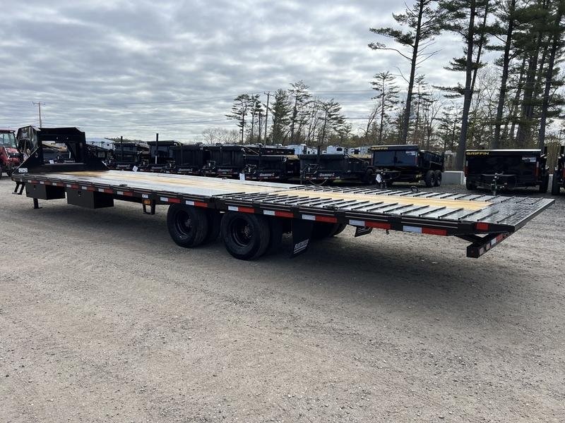 2024 Diamond C 8.5x35 25K Gooseneck Equipment Trailer w/Spare Mount - Image 5