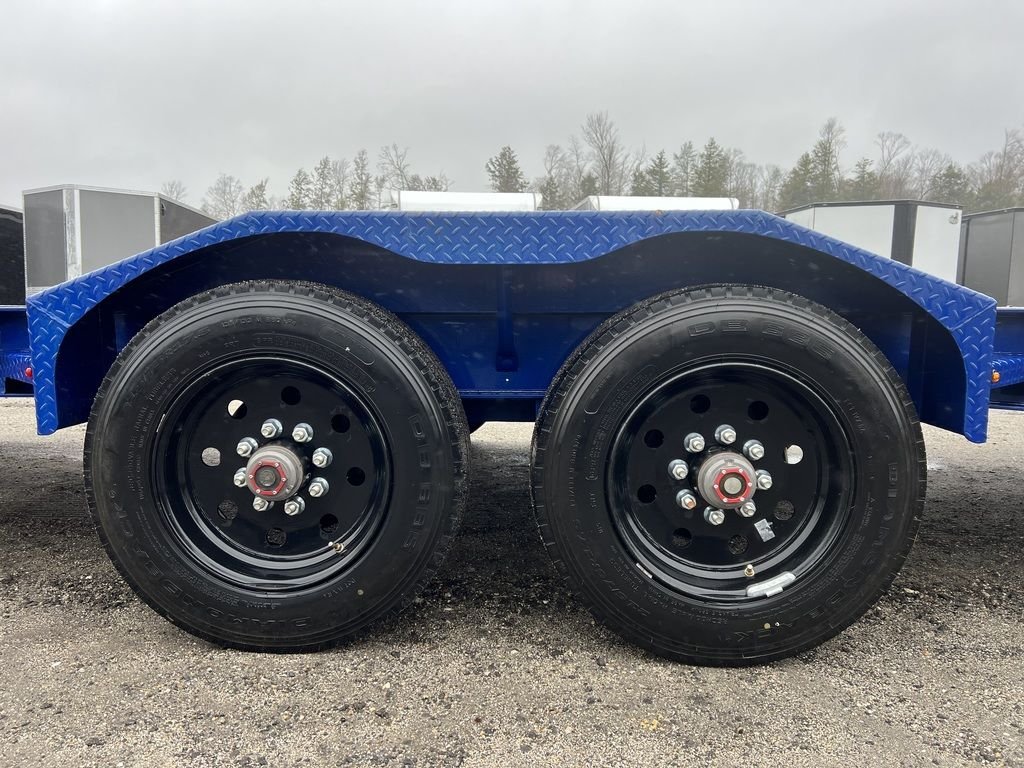 2022 Diamond C 7x24 20K Low Profile Equipment Trailer w/Max Ramps - Image 11